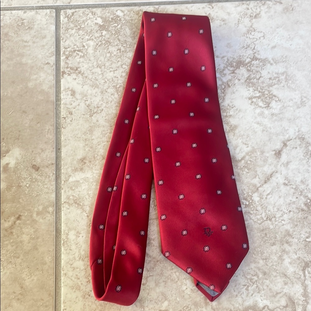 Christian Dior monsieur red tie